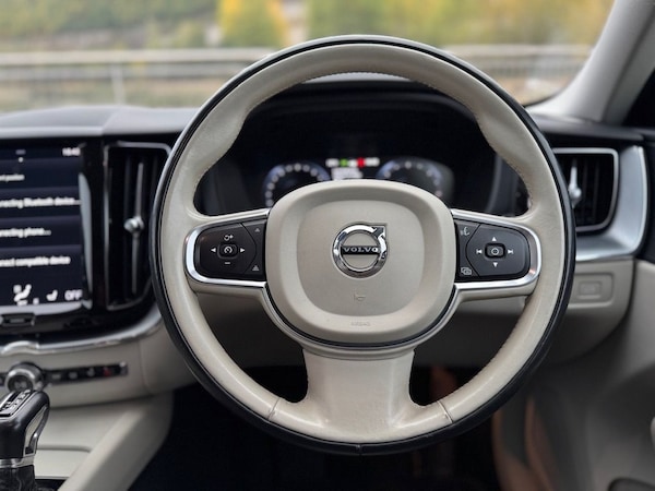 Used Volvo XC60 2017 for sale - 76273985: Photo 8