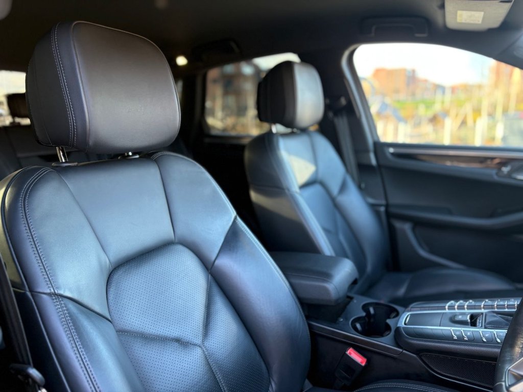 Used Porsche Macan 2020 for sale - 77826757: Photo 17