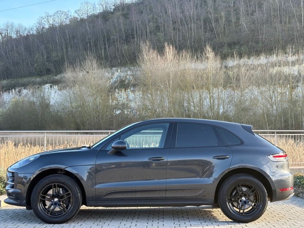 Used Porsche Macan 2020 for sale - 77826757: Photo 8