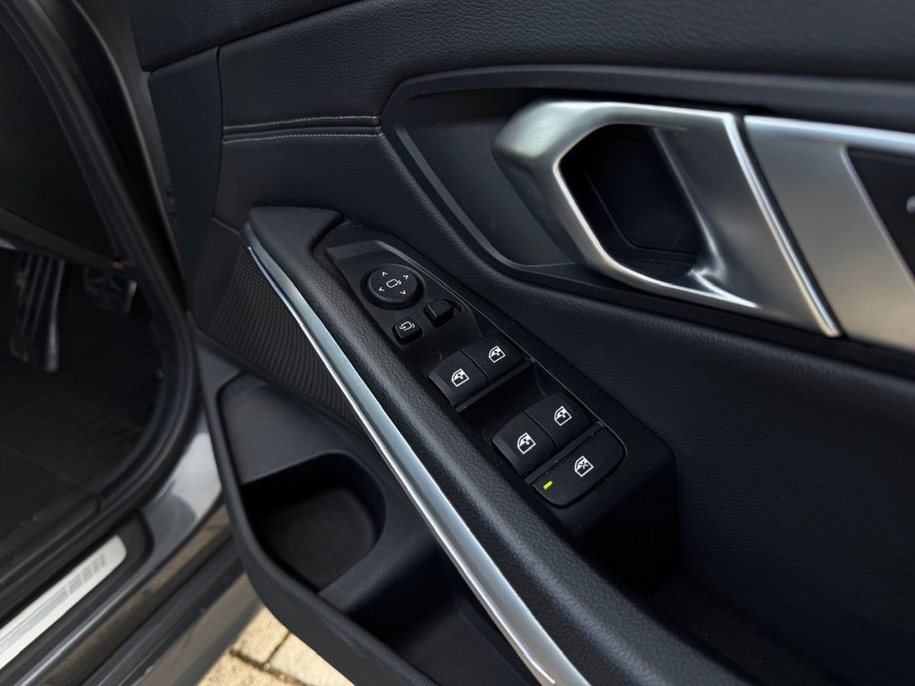 Used BMW 3 Series 2019 for sale - 77250225: Photo 21