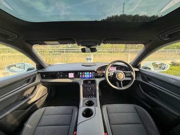 Used Porsche Taycan 2020 for sale - 79506210: Photo
