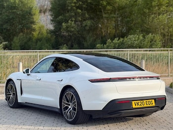 Used Porsche Taycan 2020 for sale - 79506210: Photo