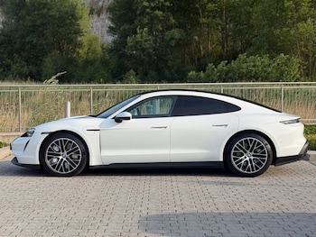 Used Porsche Taycan 2020 for sale - 79506210: Photo