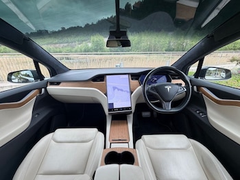Used Tesla Model X 2020 for sale - 78539820: Photo