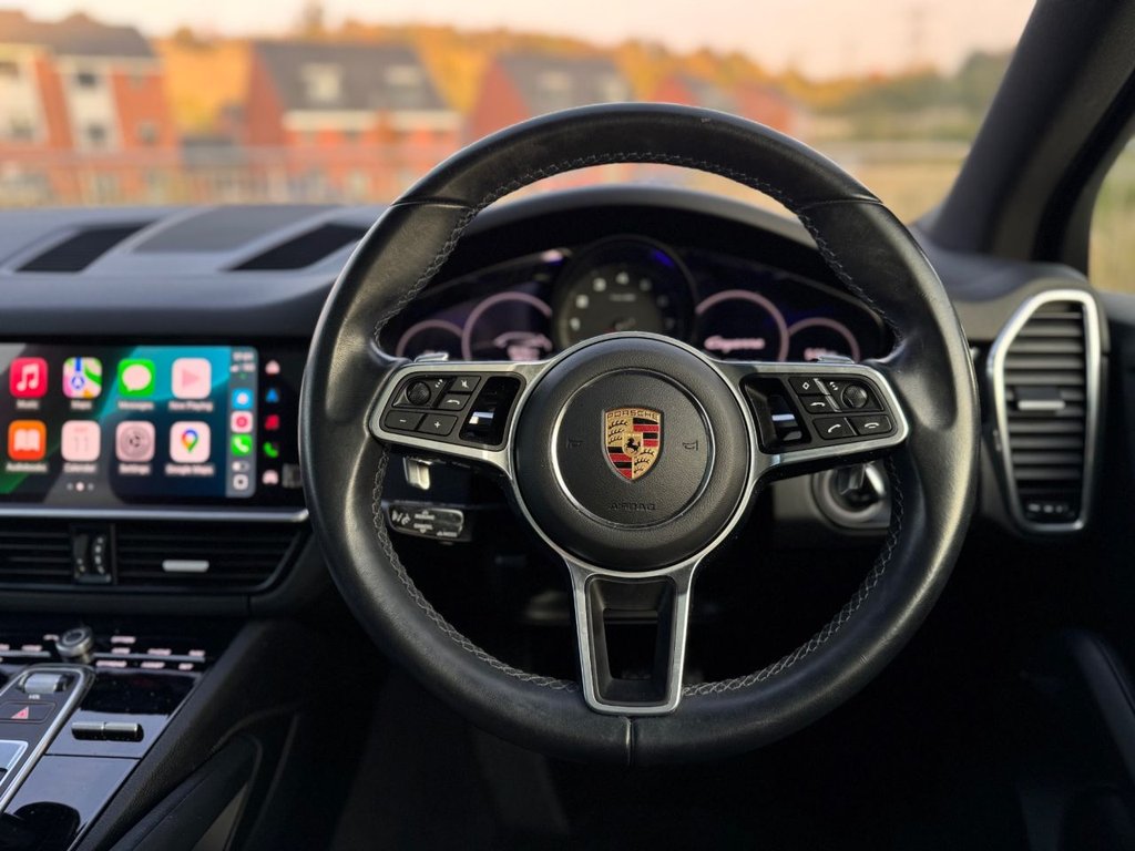 Used Porsche Cayenne 2022 for sale - 76670676: Photo 15