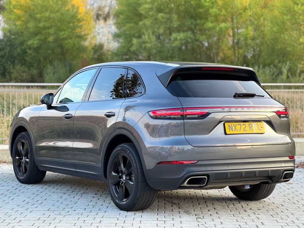 Used Porsche Cayenne 2022 for sale - 76670676: Photo 3