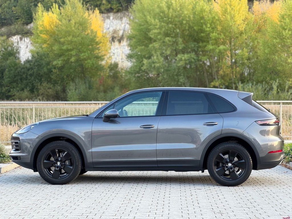 Used Porsche Cayenne 2022 for sale - 76670676: Photo 7