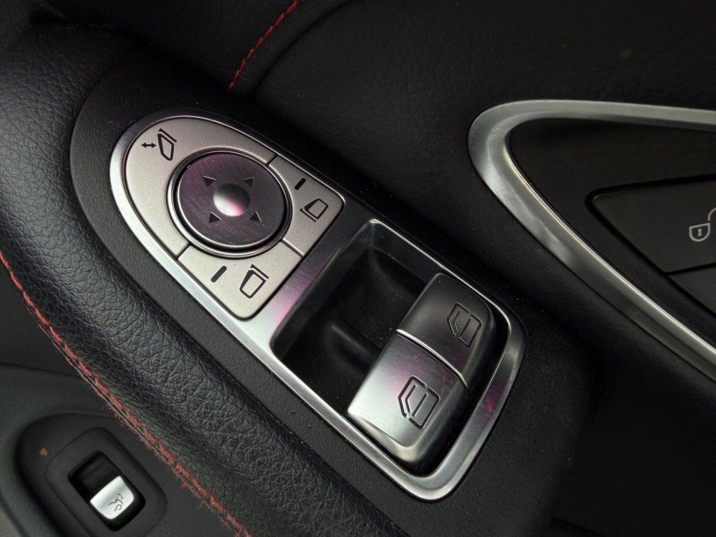 Used Mercedes-Benz C Class 2018 for sale - 77884999: Photo 29