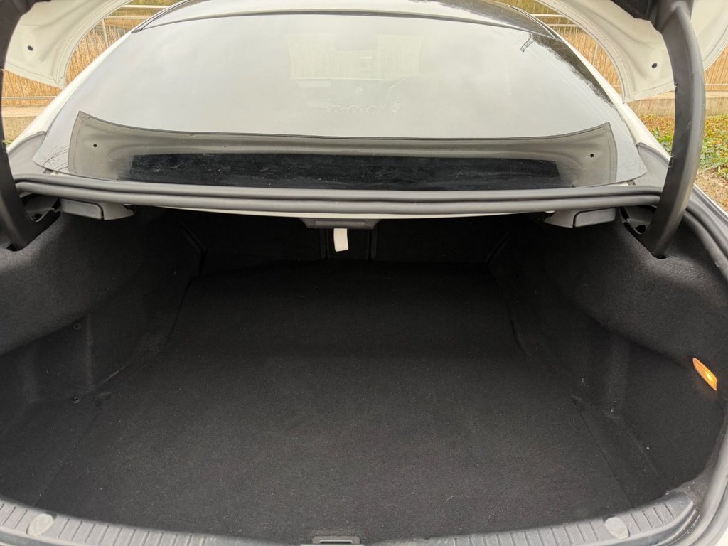 Used Mercedes-Benz C Class 2018 for sale - 77884999: Photo 32