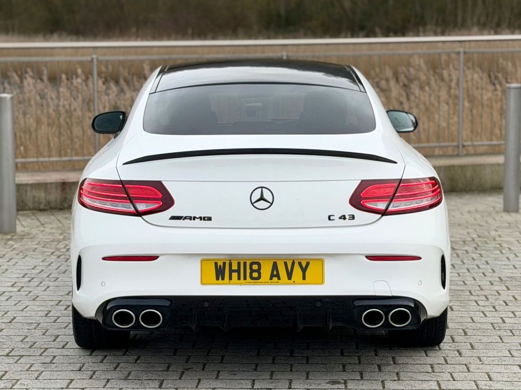 Used Mercedes-Benz C Class 2018 for sale - 77884999: Photo 9