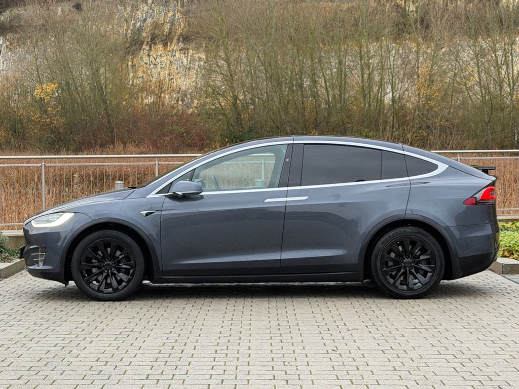 Used Tesla Model X 2019 for sale - 76856345: Photo 4