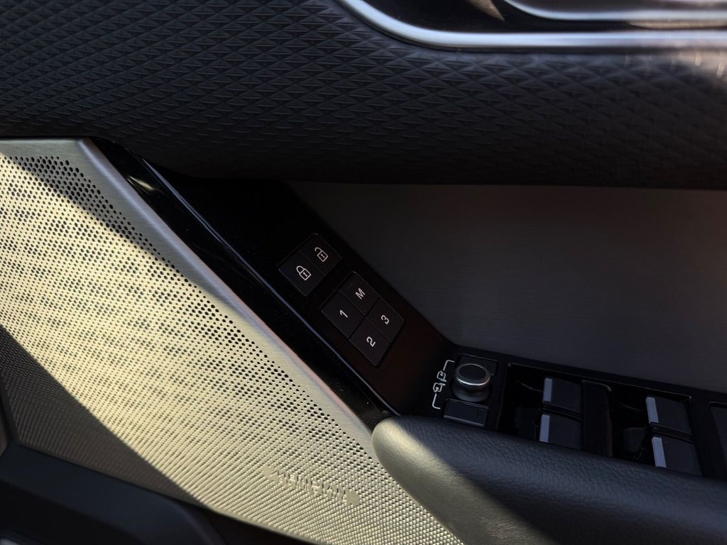 Used Land Rover Range Rover Velar 2021 for sale - 77967349: Photo 25