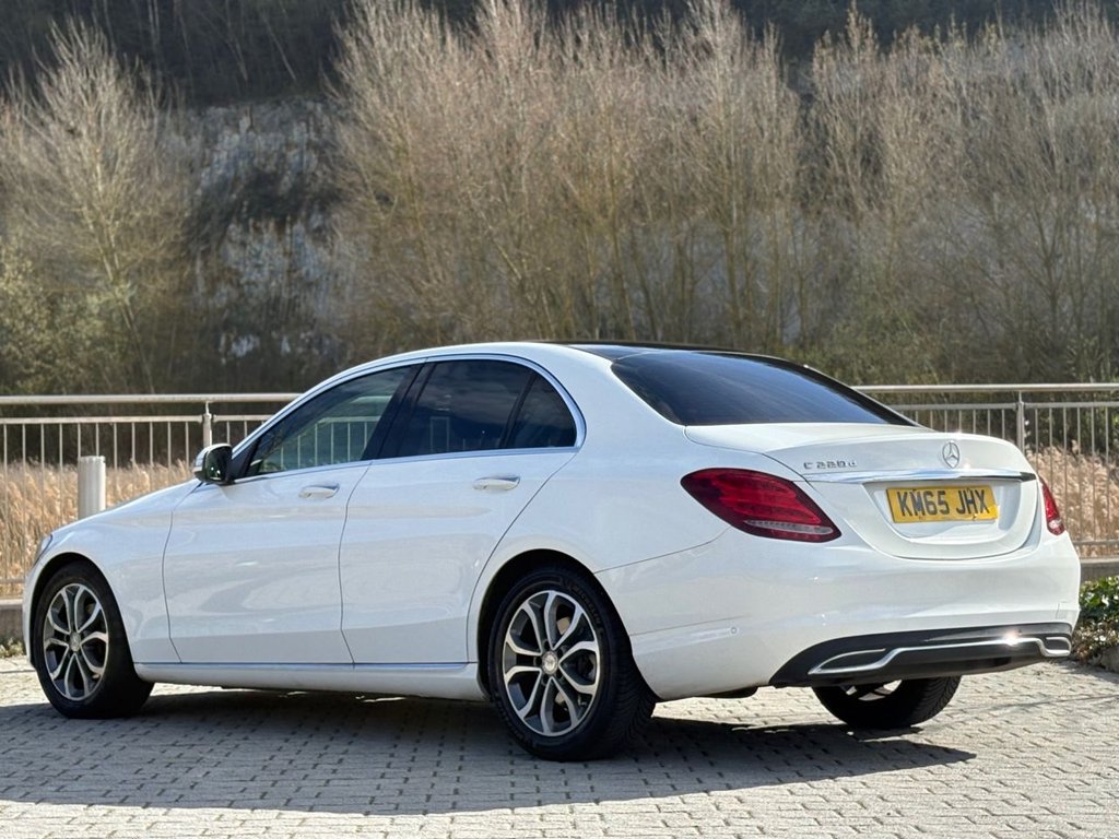 Used Mercedes-Benz C Class 2015 for sale - 78036475: Photo 7