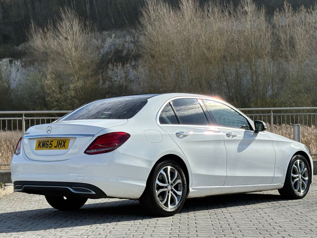 Used Mercedes-Benz C Class 2015 for sale - 78036475: Photo 8