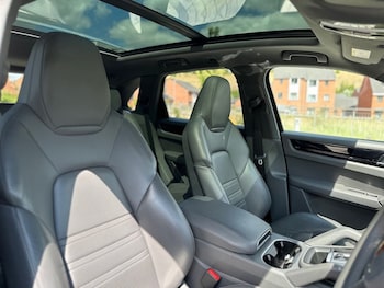 Used Porsche Cayenne 2019 for sale - 75275906: Photo