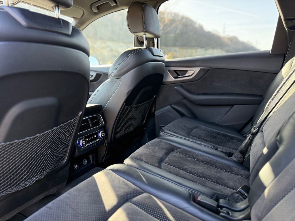 Used Audi Q7 2017 for sale - 77667766: Photo 24