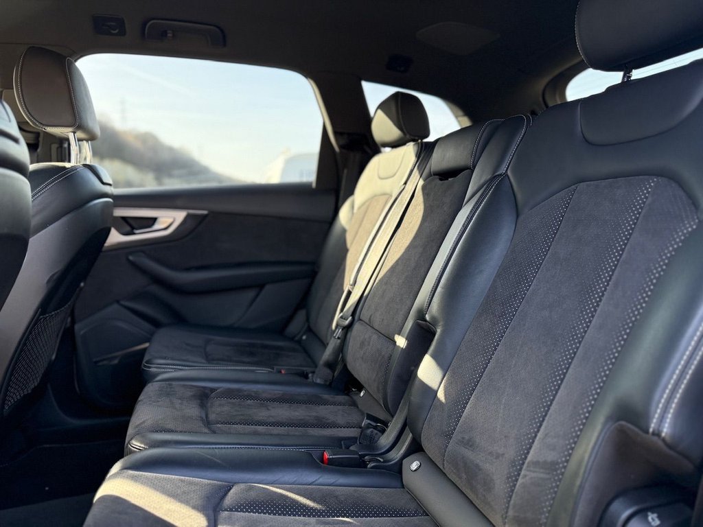 Used Audi Q7 2017 for sale - 77667766: Photo 25