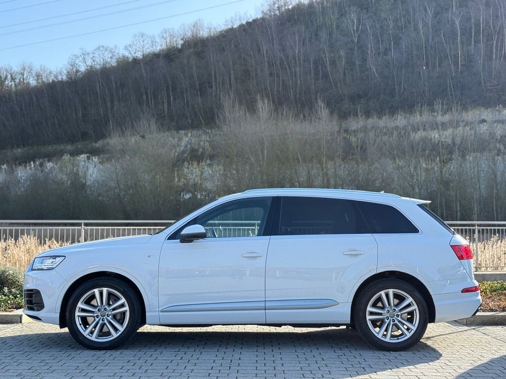 Used Audi Q7 2017 for sale - 77667766: Photo 9