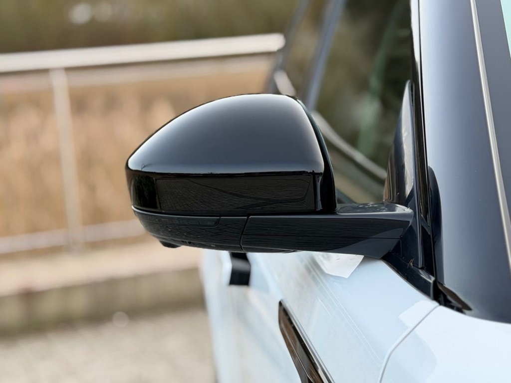 Used Land Rover Range Rover Velar 2019 for sale - 77560526: Photo 22