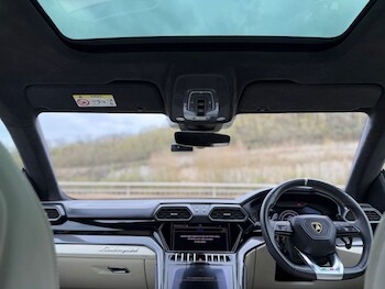 Used Lamborghini Urus 2020 for sale - 78102790: Photo