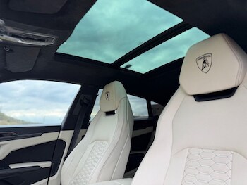 Used Lamborghini Urus 2020 for sale - 78102790: Photo