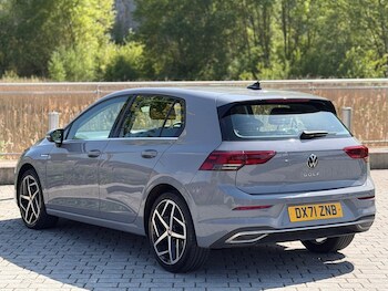 Used Volkswagen Golf 2021 for sale - 78425879: Photo