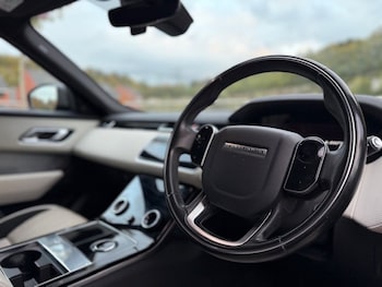 Used Land Rover Range Rover Velar 2019 for sale - 76216859: Photo 2