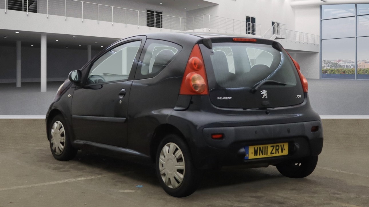 Used Peugeot 107 2011 for sale - 76637456: Photo 6