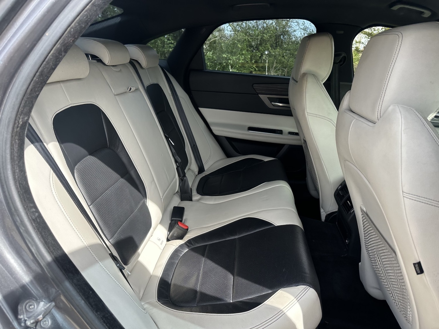 Used Jaguar XF 2016 for sale - 78201961: Photo 10