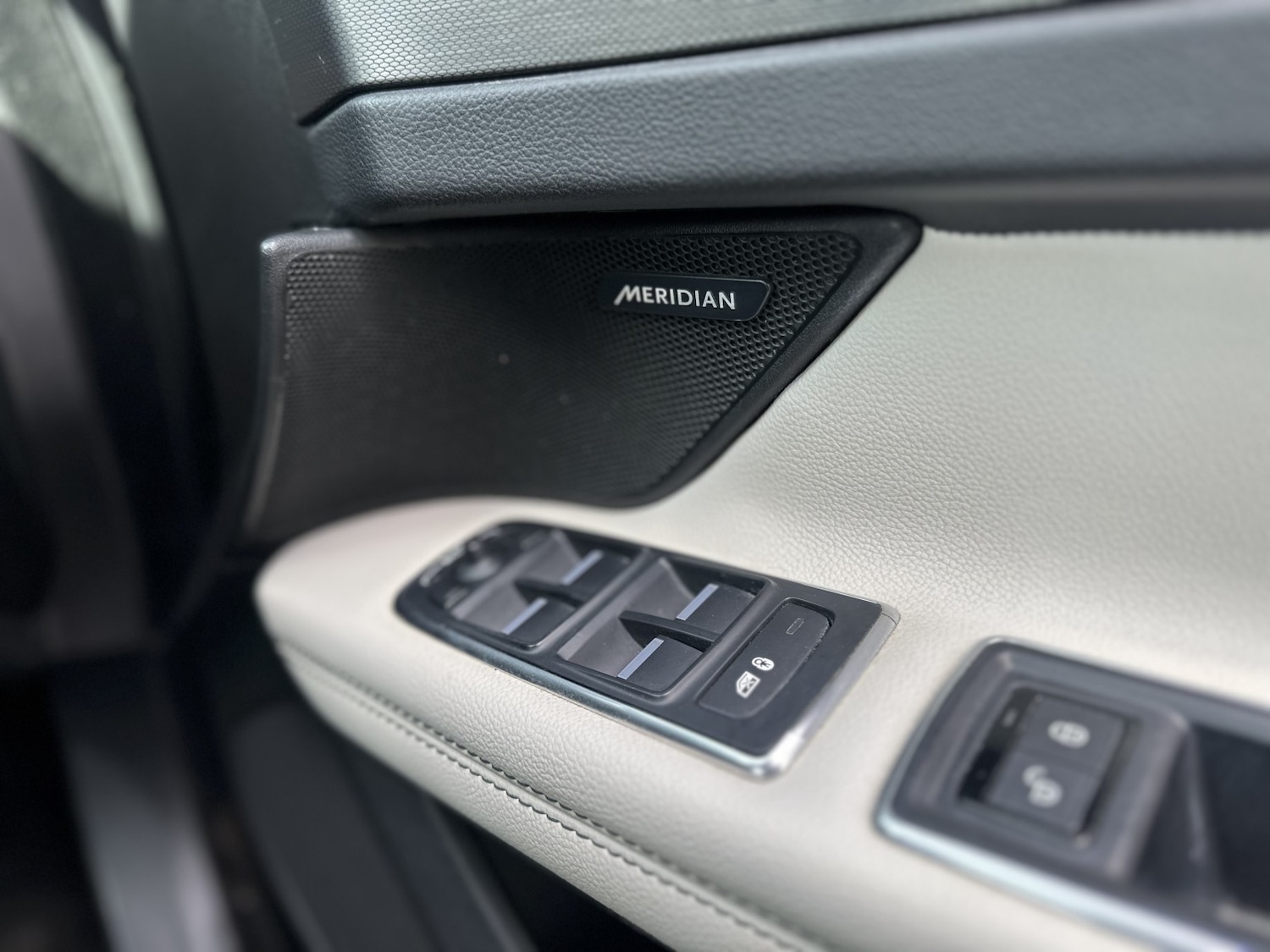 Used Jaguar XF 2016 for sale - 78201961: Photo 21