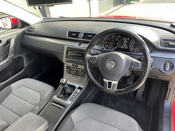 Used Volkswagen Passat 2012 for sale - 76246223: Photo