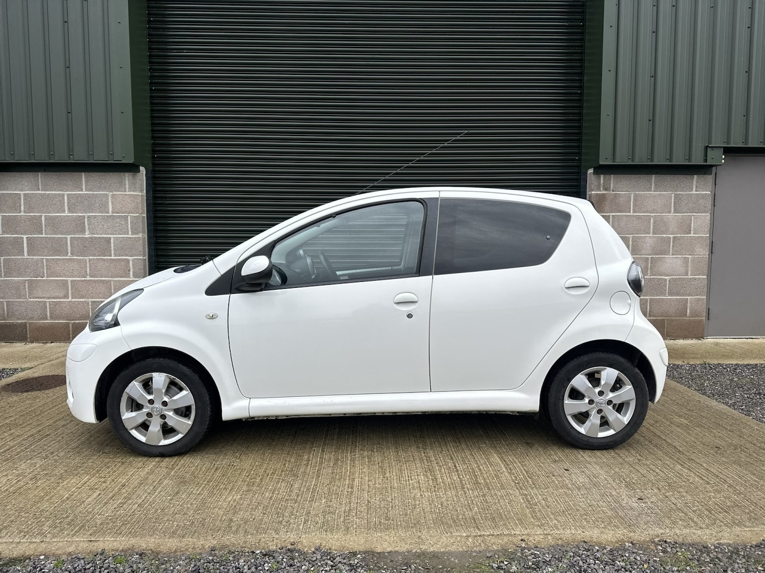 Used Toyota AYGO 2012 for sale - 77310679: Photo 23