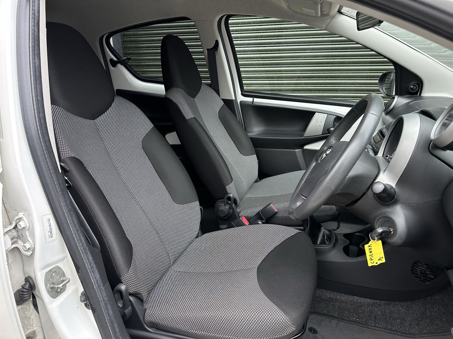 Used Toyota AYGO 2012 for sale - 77310679: Photo 5