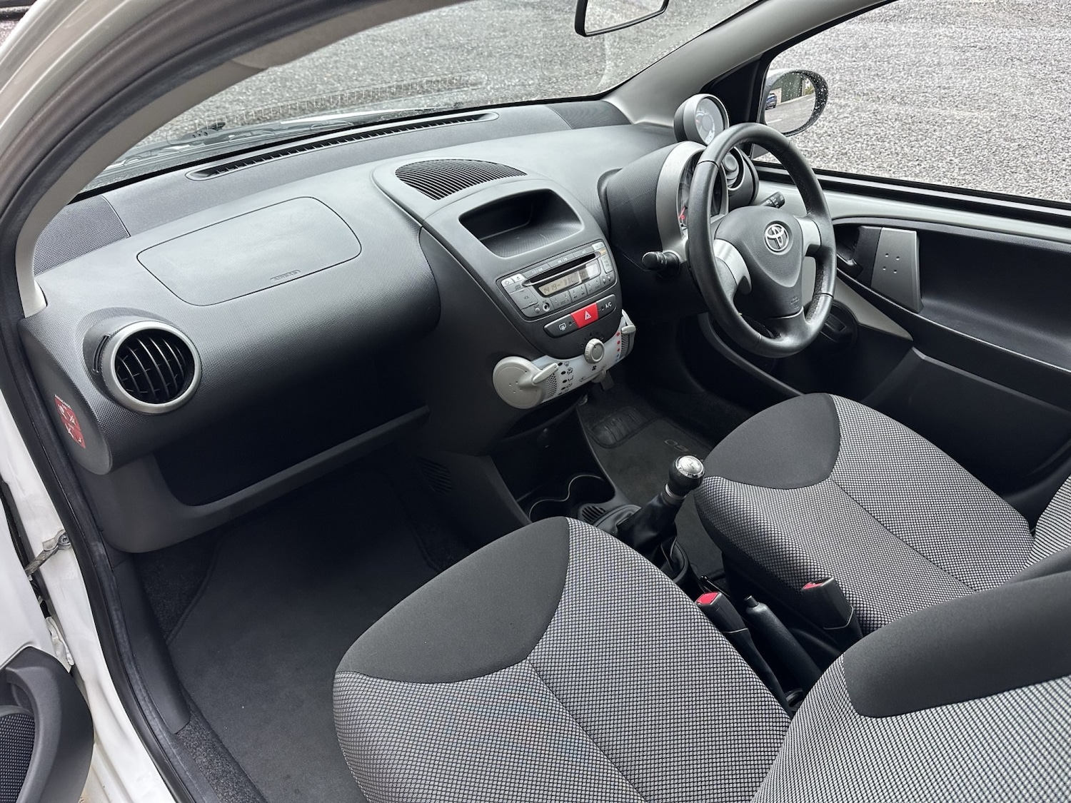 Used Toyota AYGO 2012 for sale - 77310679: Photo 6