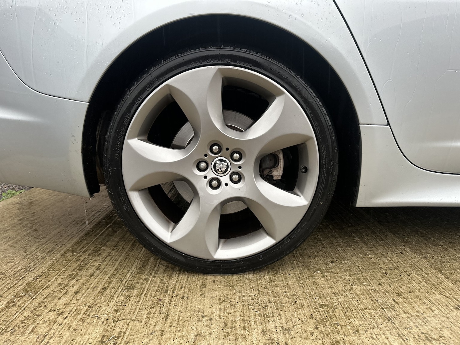 Used Jaguar XF 2010 for sale - 76769809: Photo 21