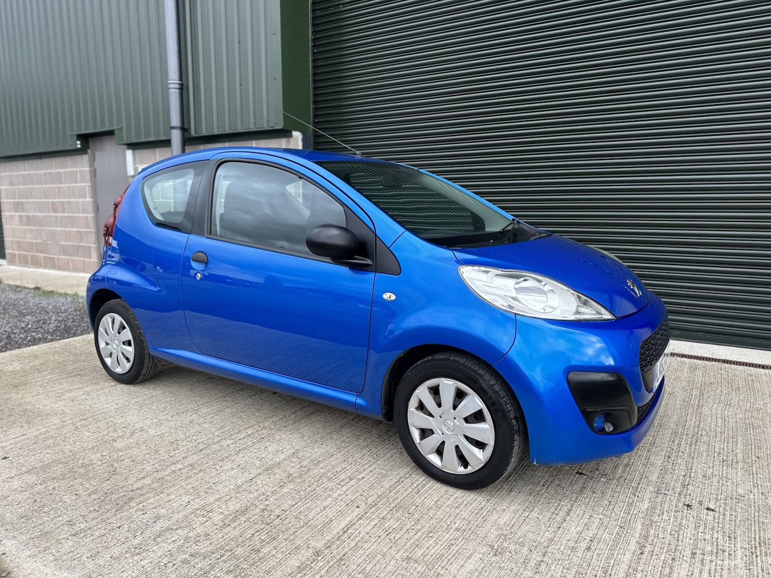 Used Peugeot 107 2014 for sale - 76316408: Photo 15
