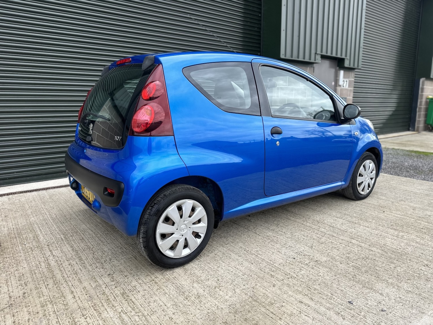 Used Peugeot 107 2014 for sale - 76316408: Photo 17