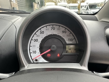 Used Peugeot 107 2014 for sale - 76316408: Photo