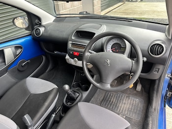 Used Peugeot 107 2014 for sale - 76316408: Photo