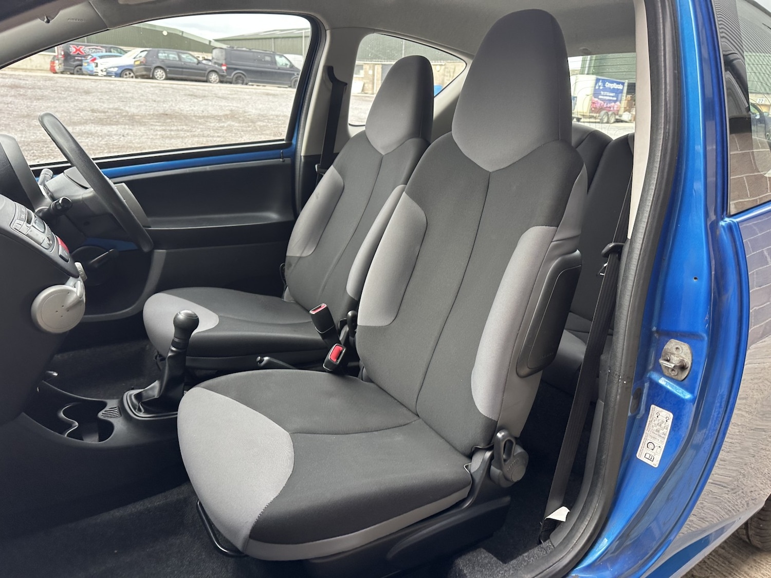 Used Peugeot 107 2014 for sale - 76316408: Photo 8