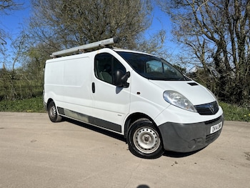 Vauxhall Vivaro feature image