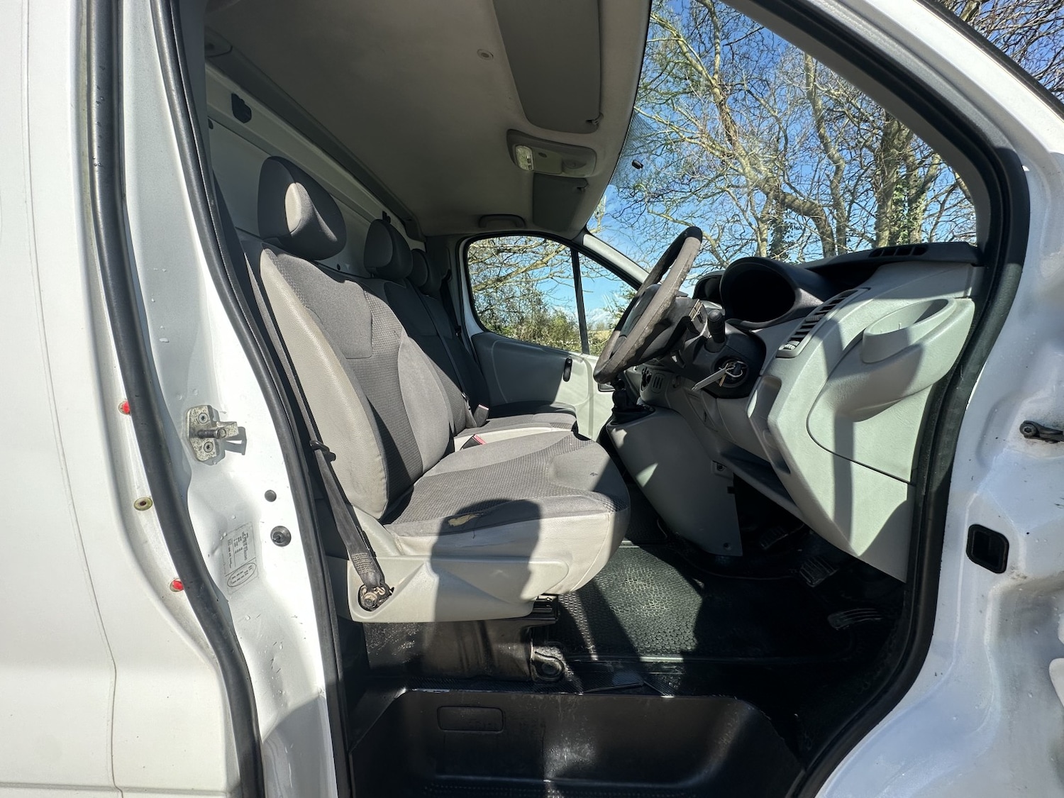 Used Vauxhall Vivaro 2014 for sale - 78090660: Photo 4