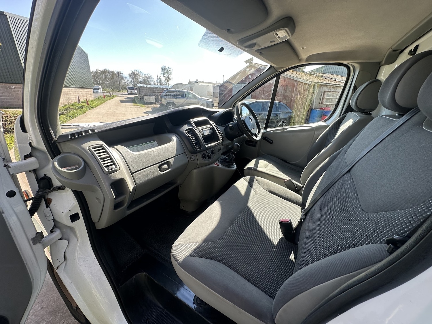 Used Vauxhall Vivaro 2014 for sale - 78090660: Photo 6