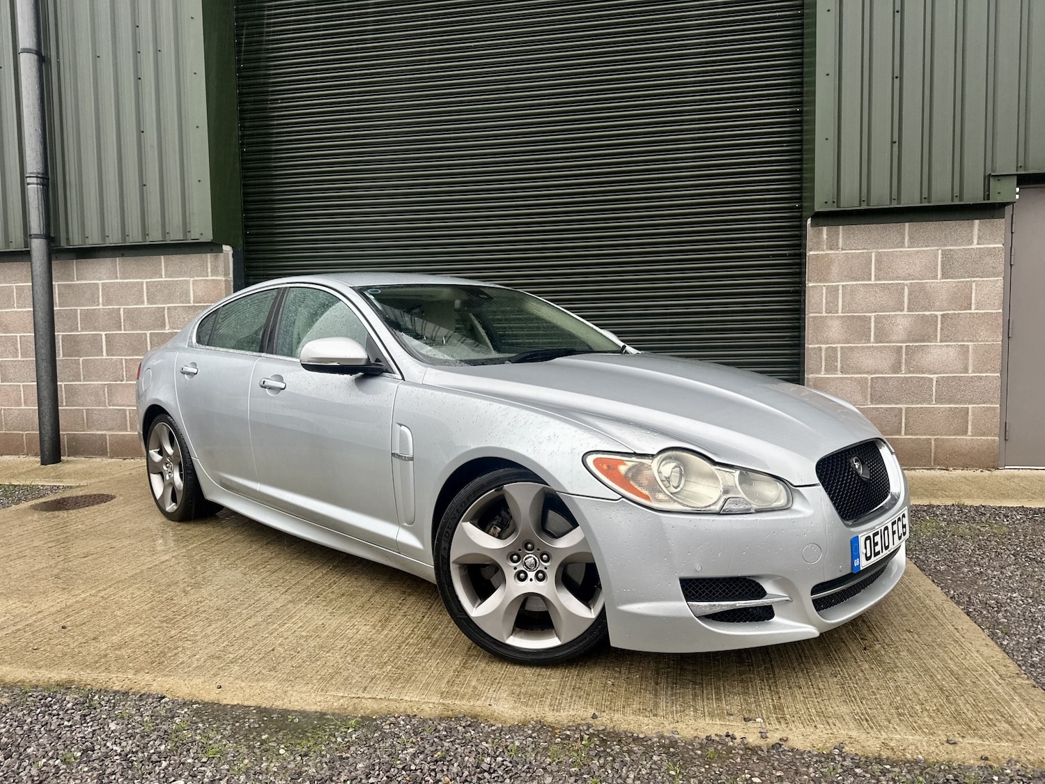 Used Jaguar XF 2010 for sale - 76588451: Photo 1