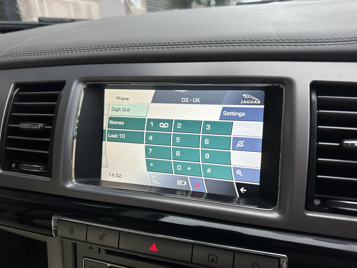 Used Jaguar XF 2010 for sale - 76588451: Photo 14