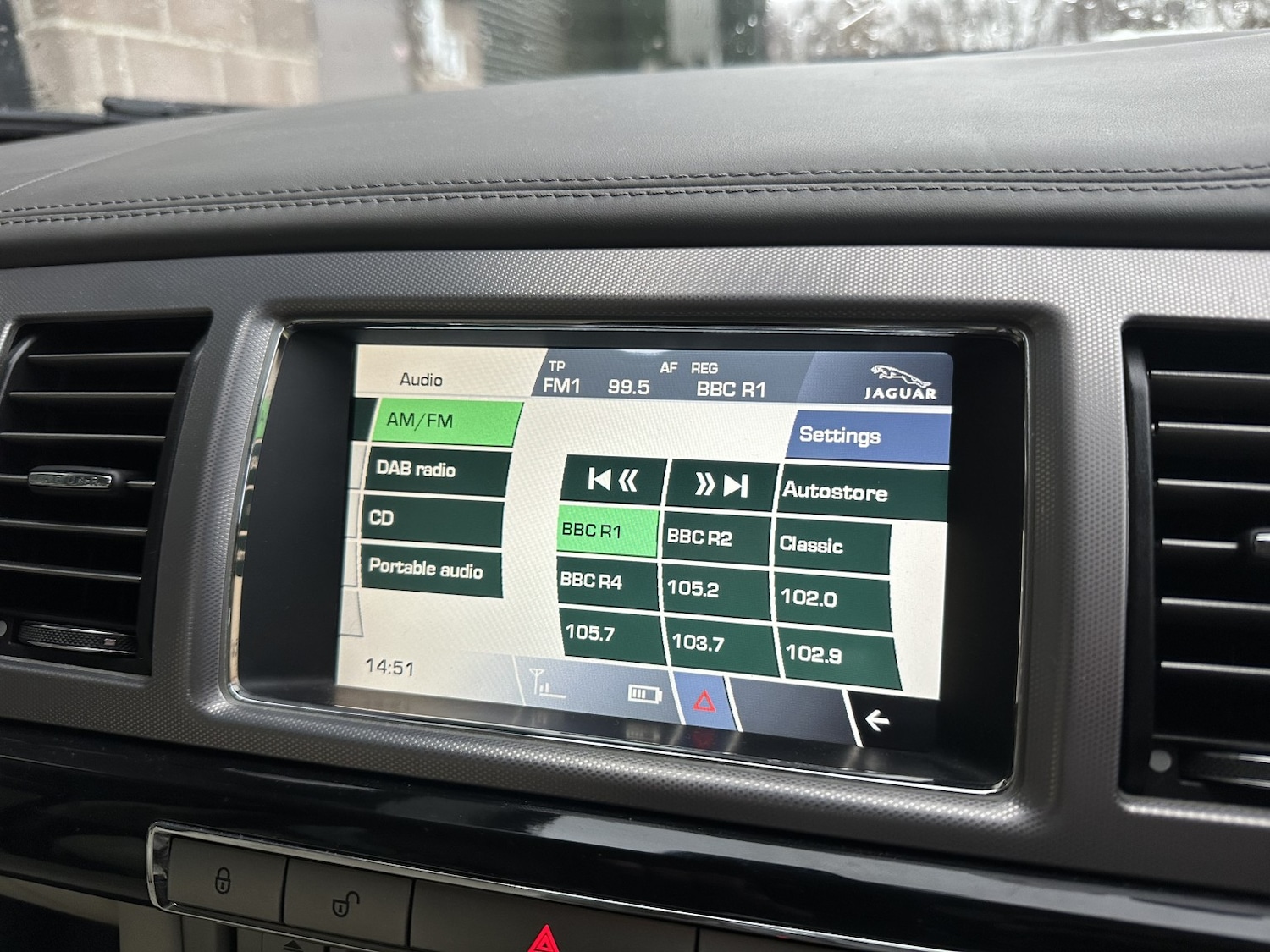 Used Jaguar XF 2010 for sale - 76588451: Photo 15