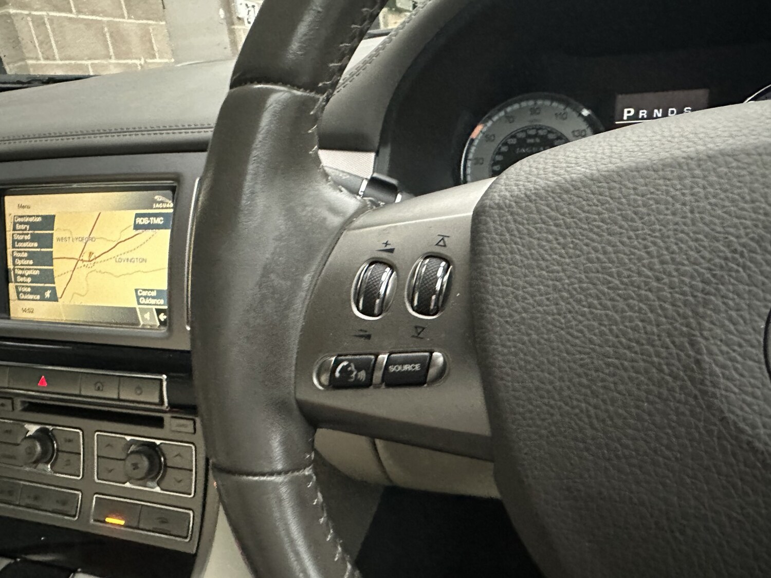 Used Jaguar XF 2010 for sale - 76588451: Photo 17