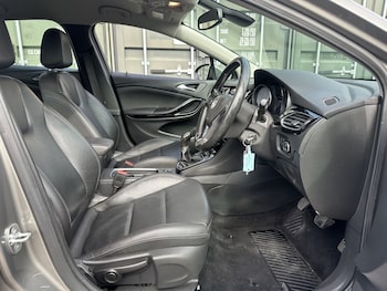 Used Vauxhall Astra 2017 for sale - 76075973: Photo