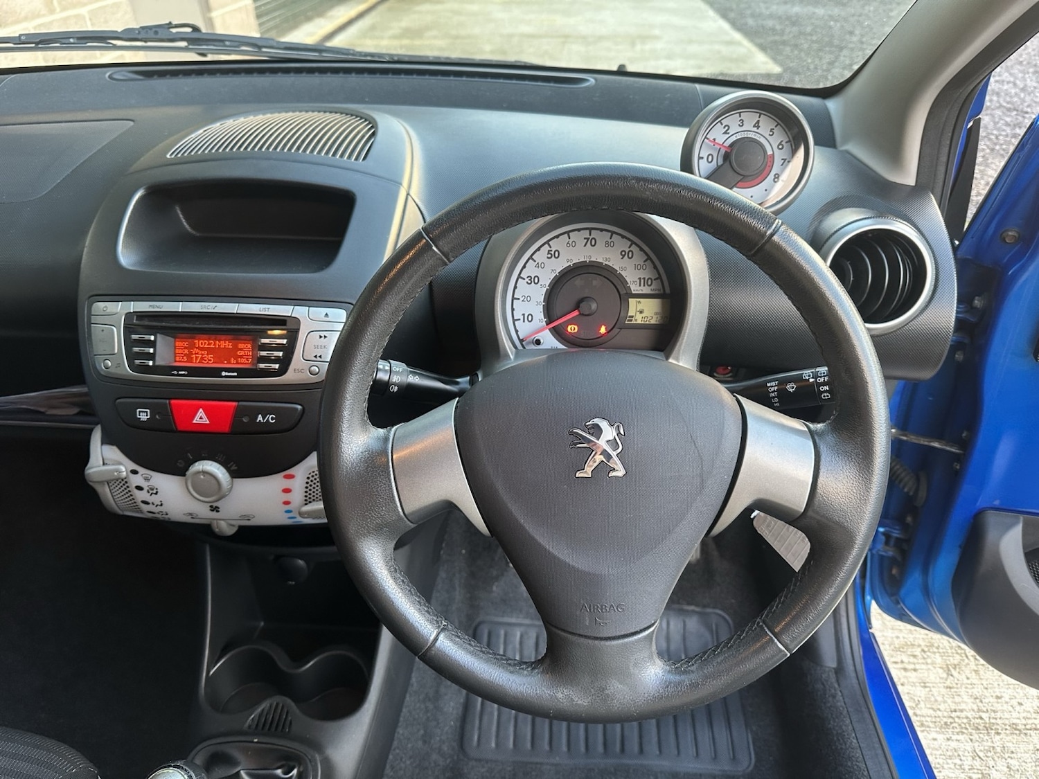 Used Peugeot 107 2012 for sale - 76380318: Photo 11