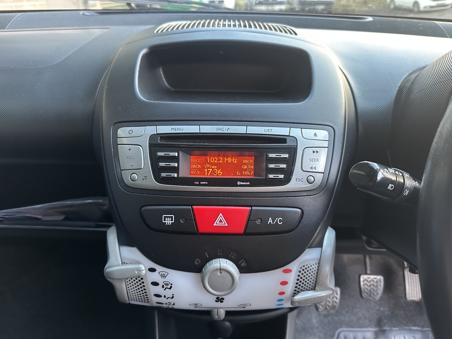 Used Peugeot 107 2012 for sale - 76380318: Photo 12